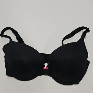 Maidenform Black Bra with Pink Detail